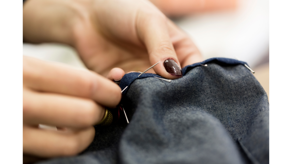 Moda sustentável: 5 ideias para reaproveitar roupas que você não usa mais Moda sustentável: 5 ideias para reaproveitar roupas que você não usa mais