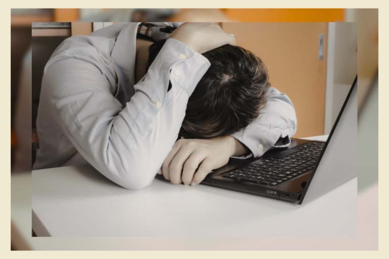 Cansaço emocional: o desgate silencioso que o descanso físico não cura Cansaço emocional: o desgate silencioso que o descanso físico não cura